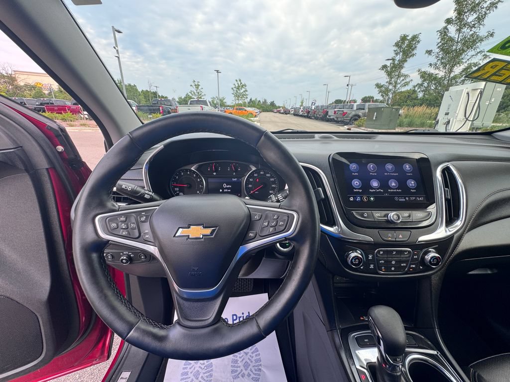 Used 2023 Chevrolet Equinox Premier AWD/4WD image 11