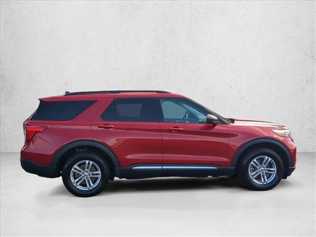 Certified 2023 Ford Explorer XLT image 4