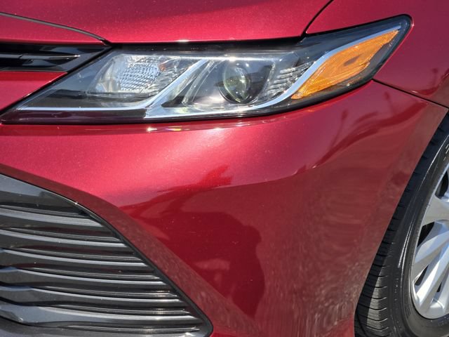 Used 2018 Toyota Camry LE FWD image 8