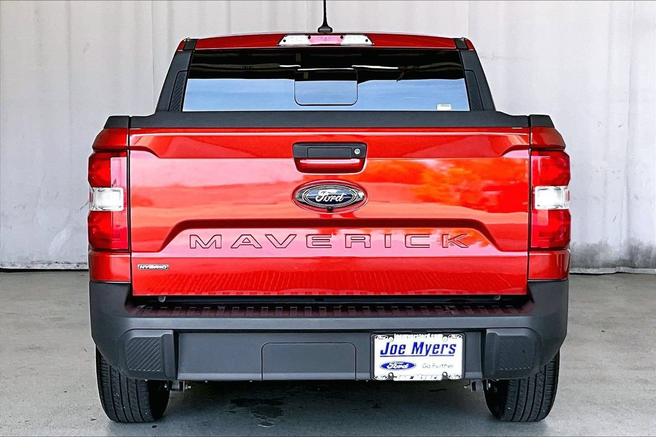 Certified 2023 Ford Maverick XLT FWD image 3