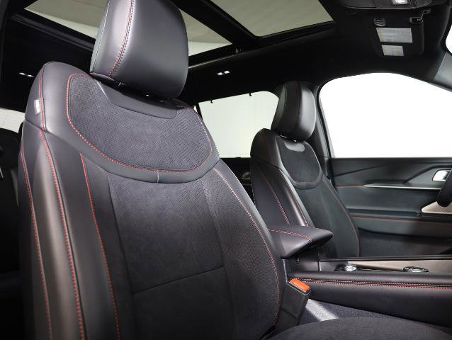 Certified 2025 Ford Explorer ST image 9