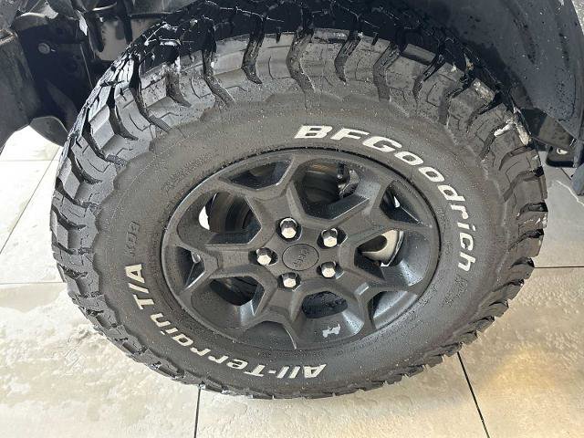 Used 2023 Jeep Wrangler Unlimited w/ Cold Weather Group image 30