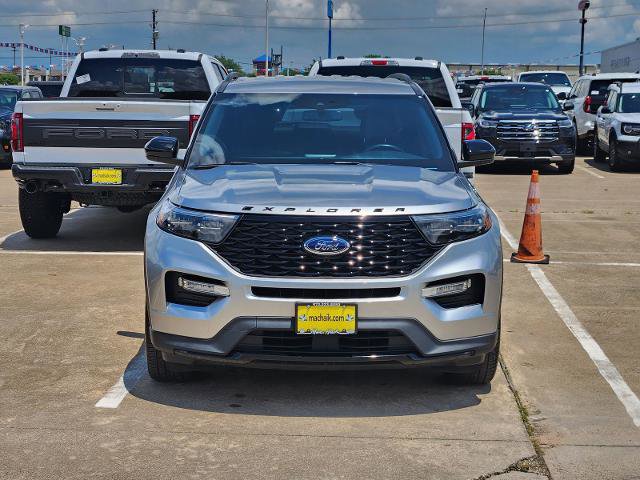 Certified 2024 Ford Explorer ST-Line w/ Class IV Trailer Tow Package RWD image 2