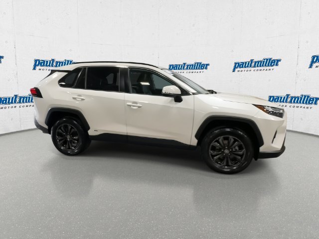 Used 2022 Toyota RAV4 XLE Premium AWD/4WD image 13