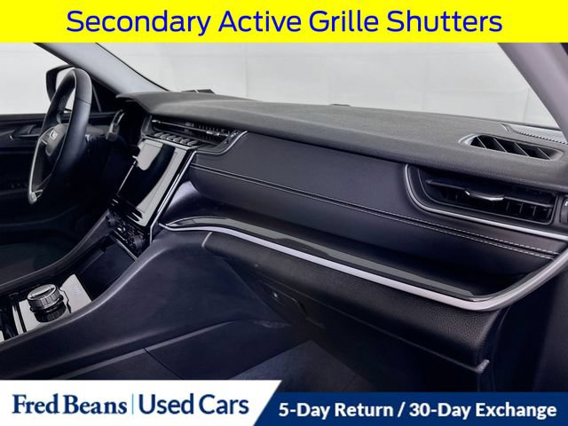 Used 2023 Jeep Grand Cherokee Laredo w/ Luxury Tech Group I AWD/4WD image 35