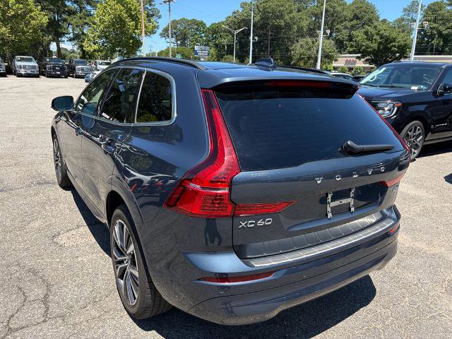 Used 2022 Volvo XC60 B5 Momentum w/ Advanced Package AWD/4WD image 7