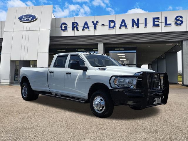 Used 2024 RAM 3500 Tradesman w/ Chrome Appearance Group image 1