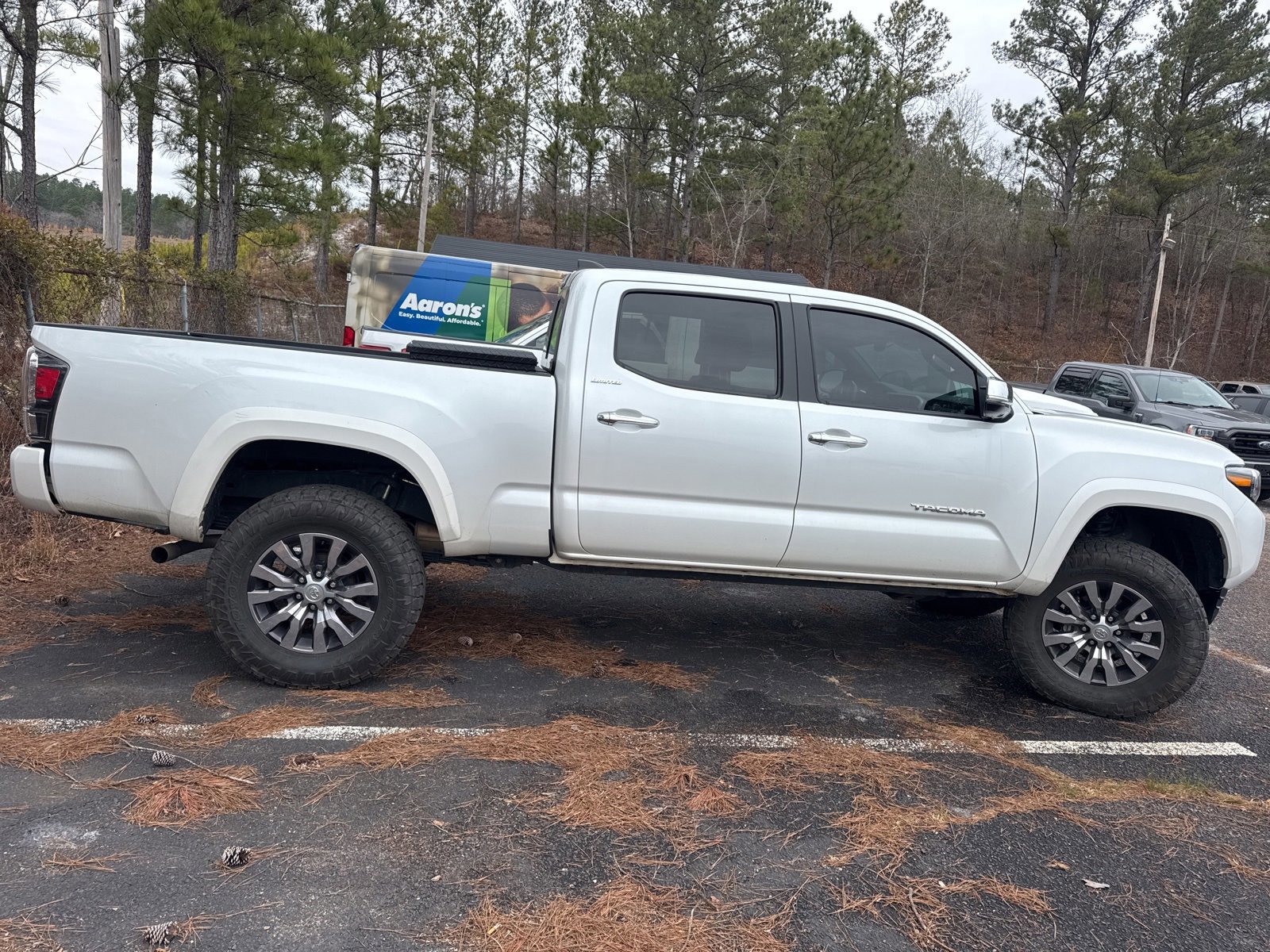 Used 2023 Toyota Tacoma Limited image 5