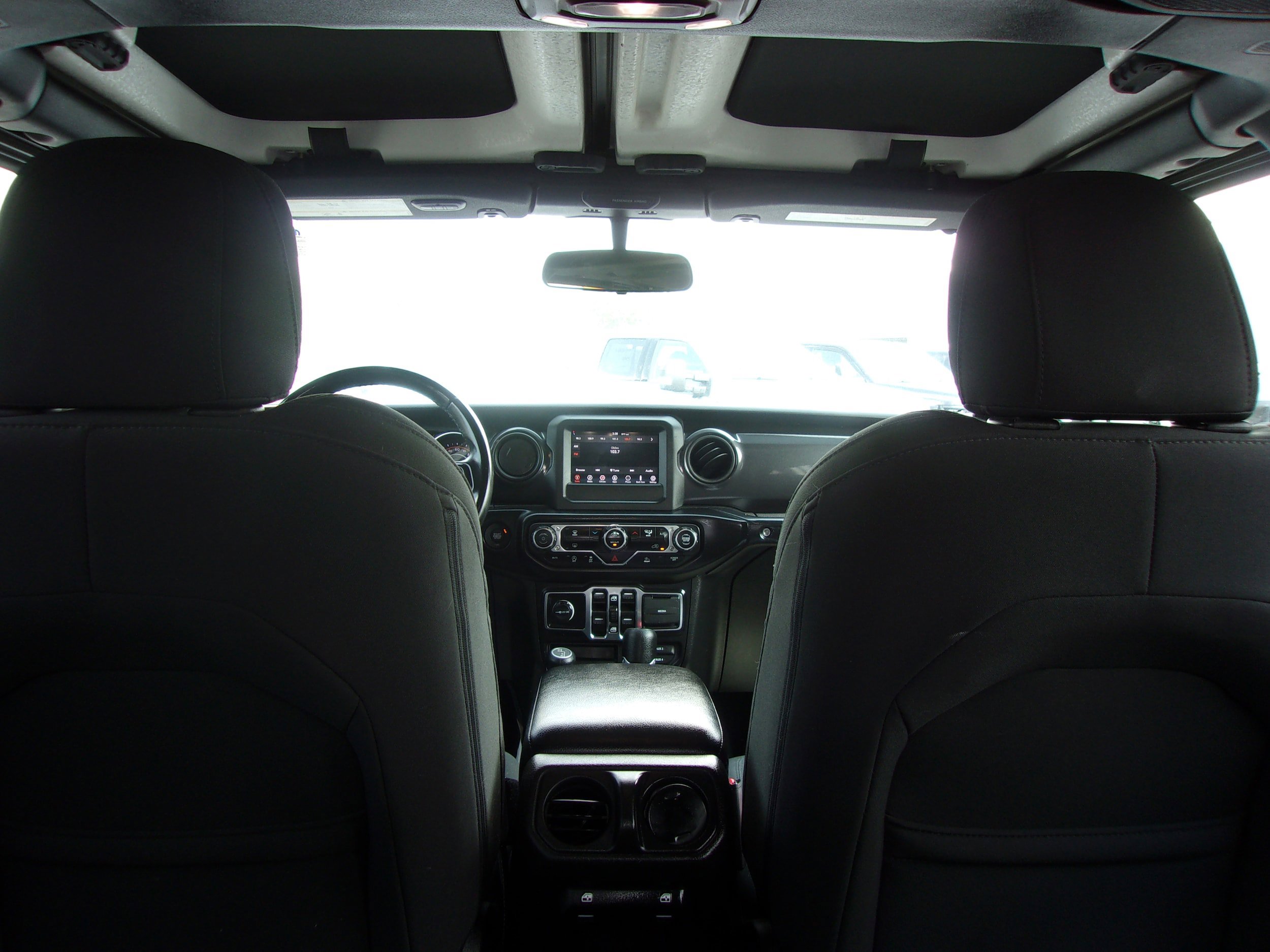 Used 2022 Jeep Wrangler Unlimited Sport AWD/4WD image 11