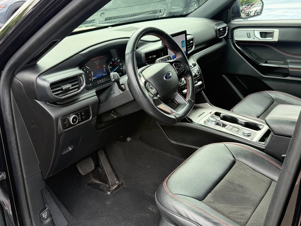 Certified 2023 Ford Explorer ST-Line w/ Class IV Trailer Tow Package AWD/4WD image 22