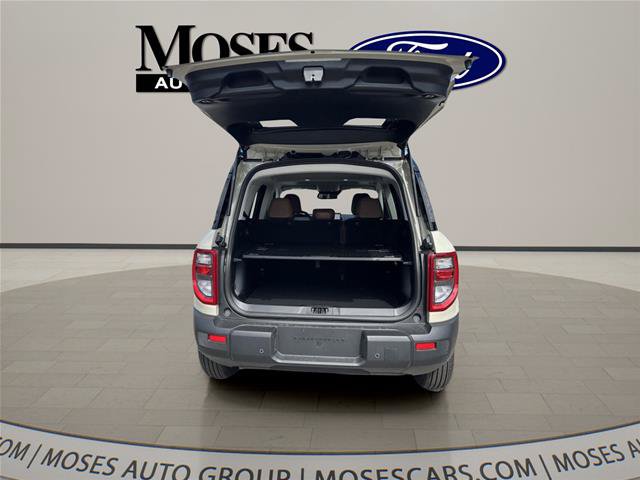 Certified 2025 Ford Bronco Sport Outer Banks w/ Outer Banks Tech Package+ AWD/4WD image 9
