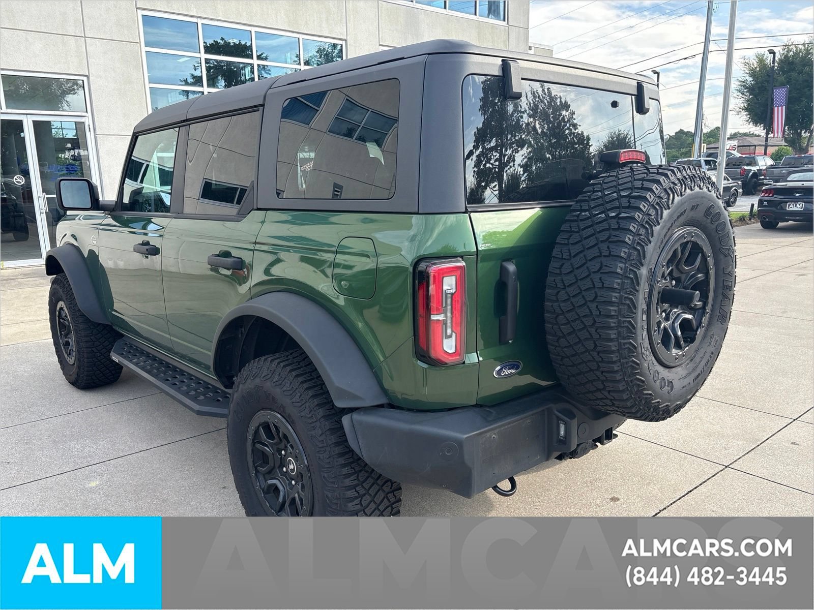 Certified 2023 Ford Bronco Wildtrak AWD/4WD image 5