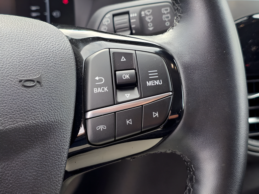 Certified 2024 Ford Escape Active AWD/4WD image 19
