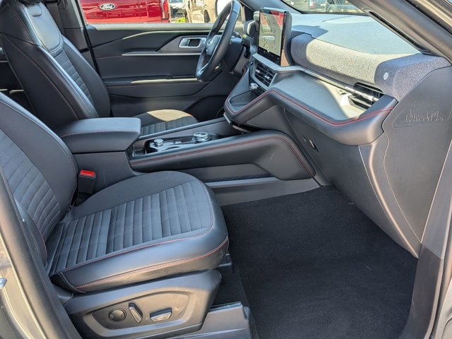 Certified 2025 Ford Explorer ST-Line w/ ST-Line Street Pack AWD/4WD image 25