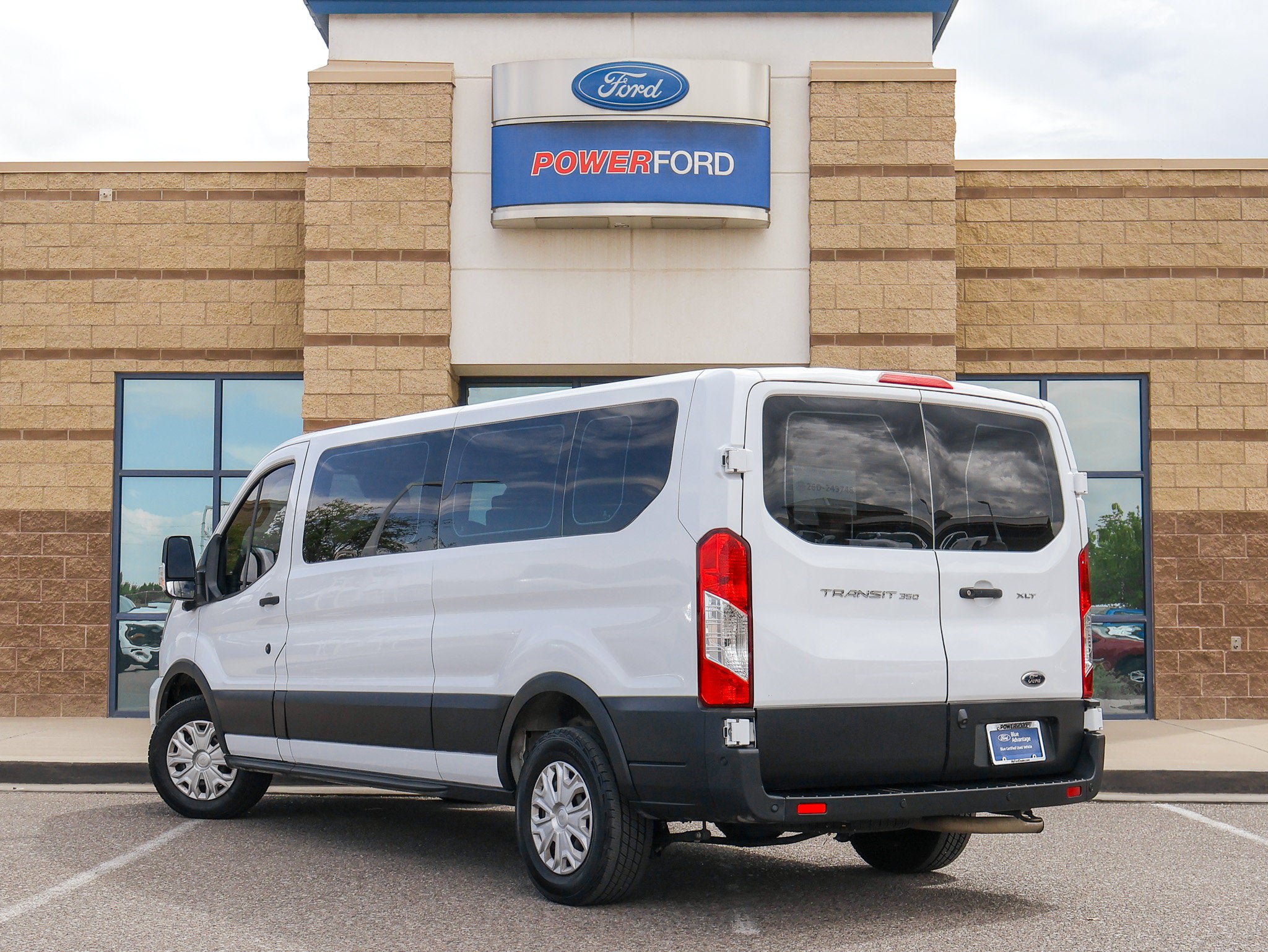 Certified 2023 Ford Transit 350 XLT RWD image 8
