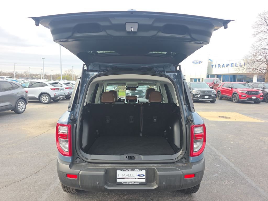 Certified 2025 Ford Bronco Sport Outer Banks w/ Outer Banks Tech Package+ AWD/4WD image 11