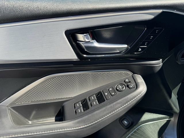 Used 2023 Acura MDX SH-AWD w/ Technology Package image 23