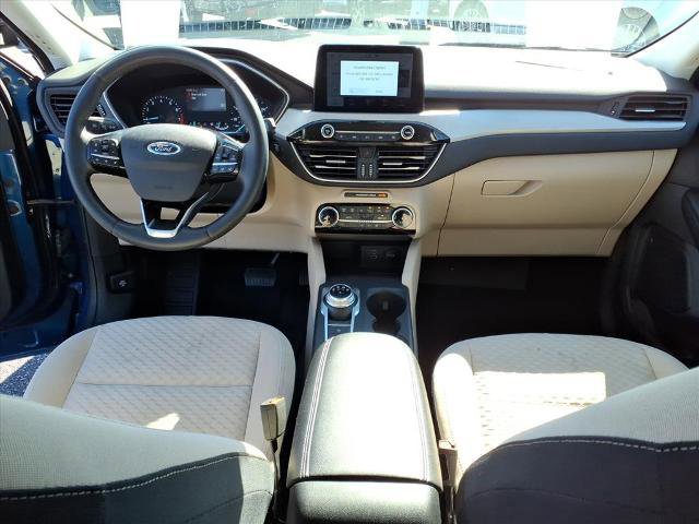 Certified 2022 Ford Escape SE w/ SE Sport Appearance Package image 8