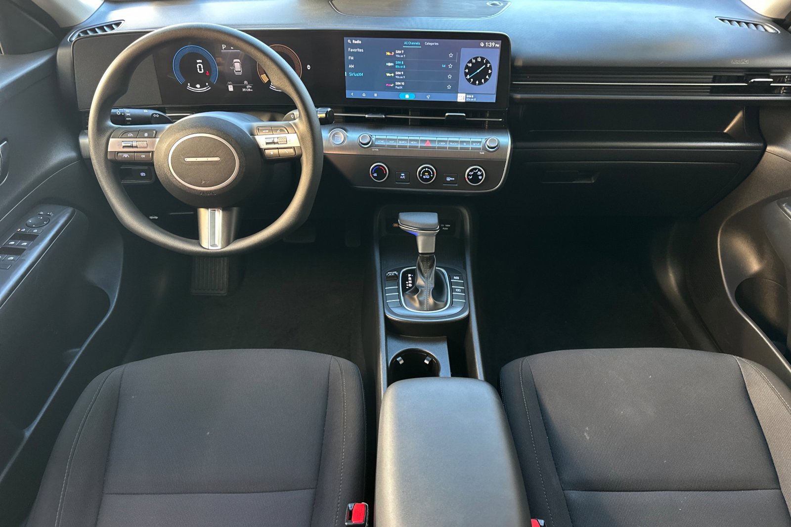 Used 2024 Hyundai Kona SE image 12