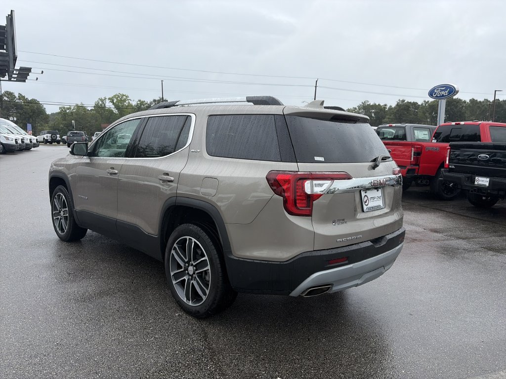 Used 2023 GMC Acadia SLT w/ Technology Package FWD image 5