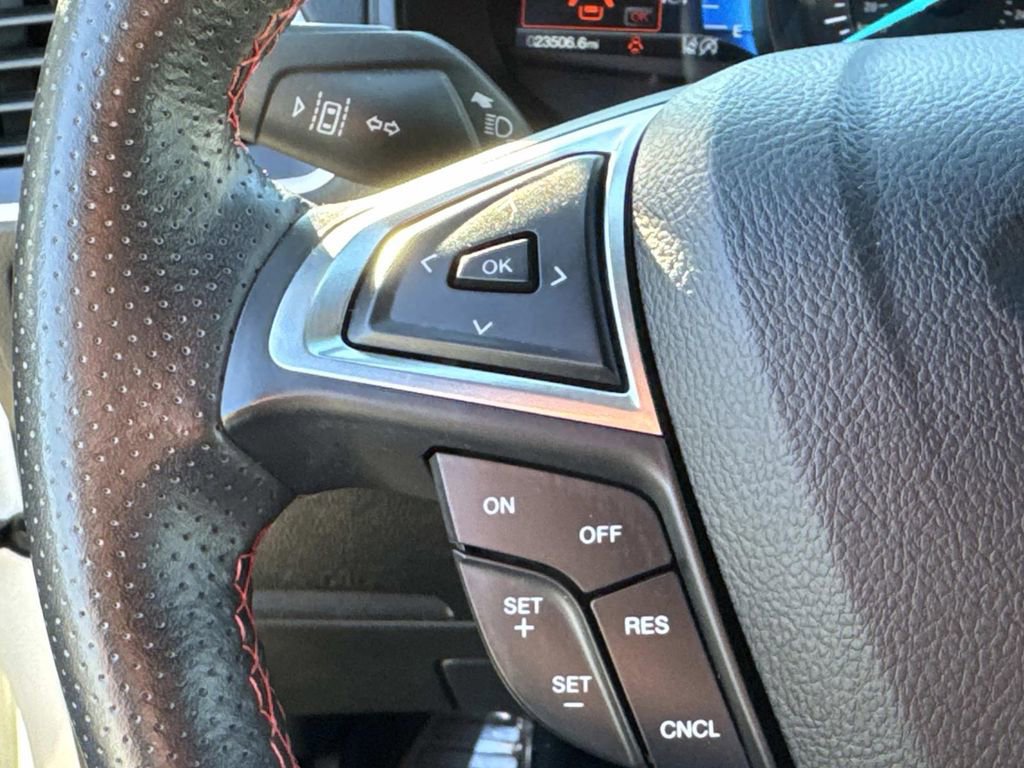 Certified 2023 Ford Edge ST-Line image 19