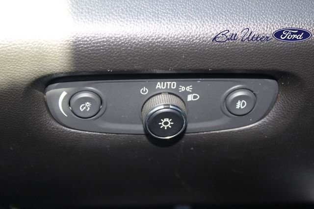 Used 2021 Chevrolet Traverse Premier w/ Redline Edition image 22