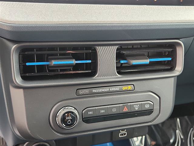 Certified 2025 Ford Maverick XLT FWD image 13