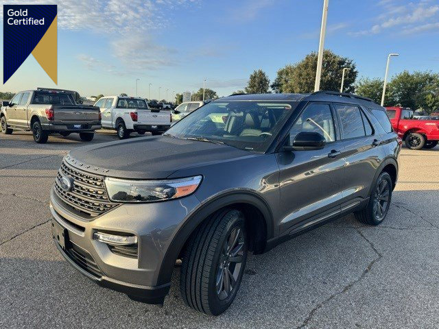 Certified 2023 Ford Explorer XLT w/ Equipment Group 202A