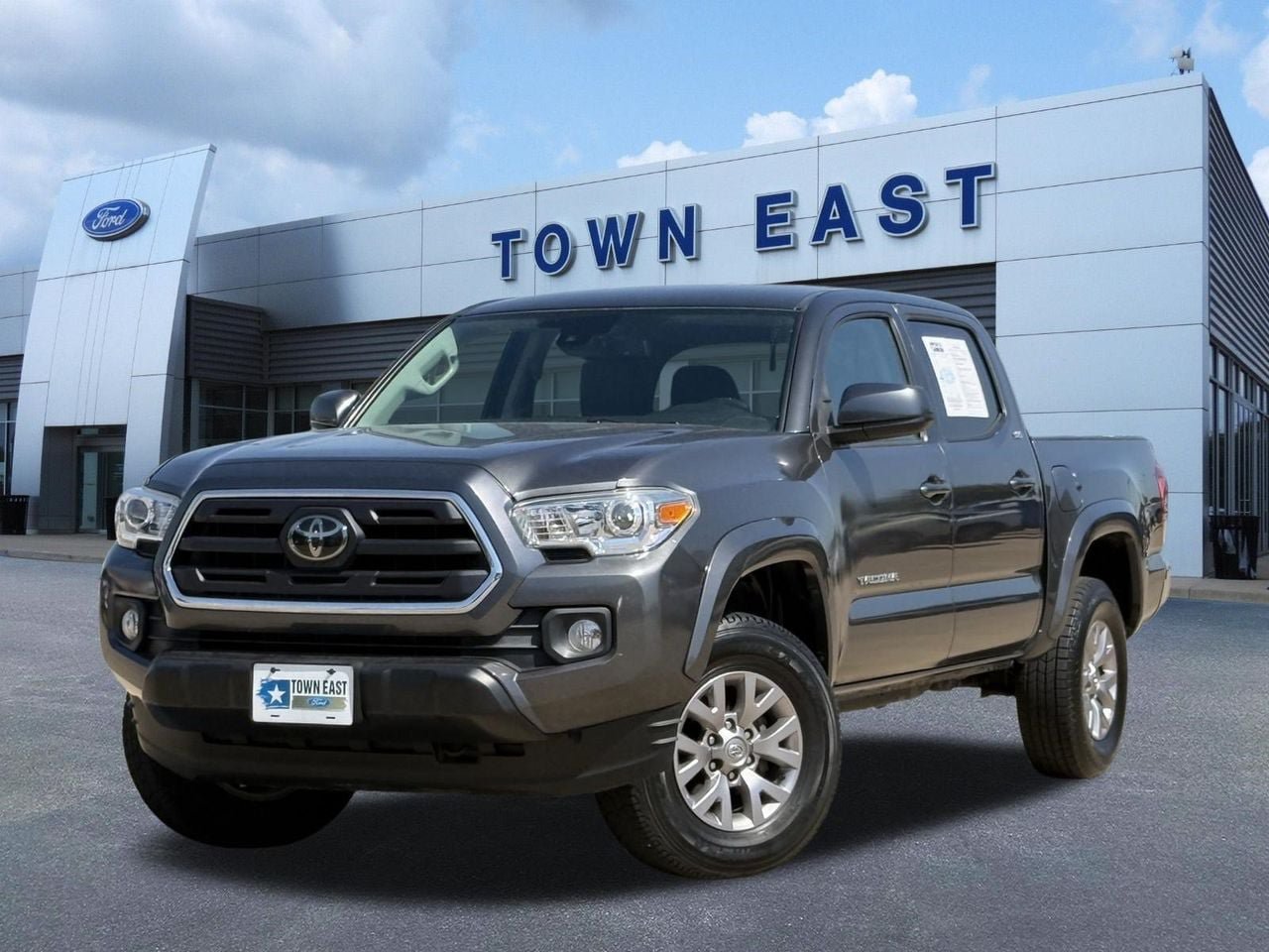 Used 2018 Toyota Tacoma SR5