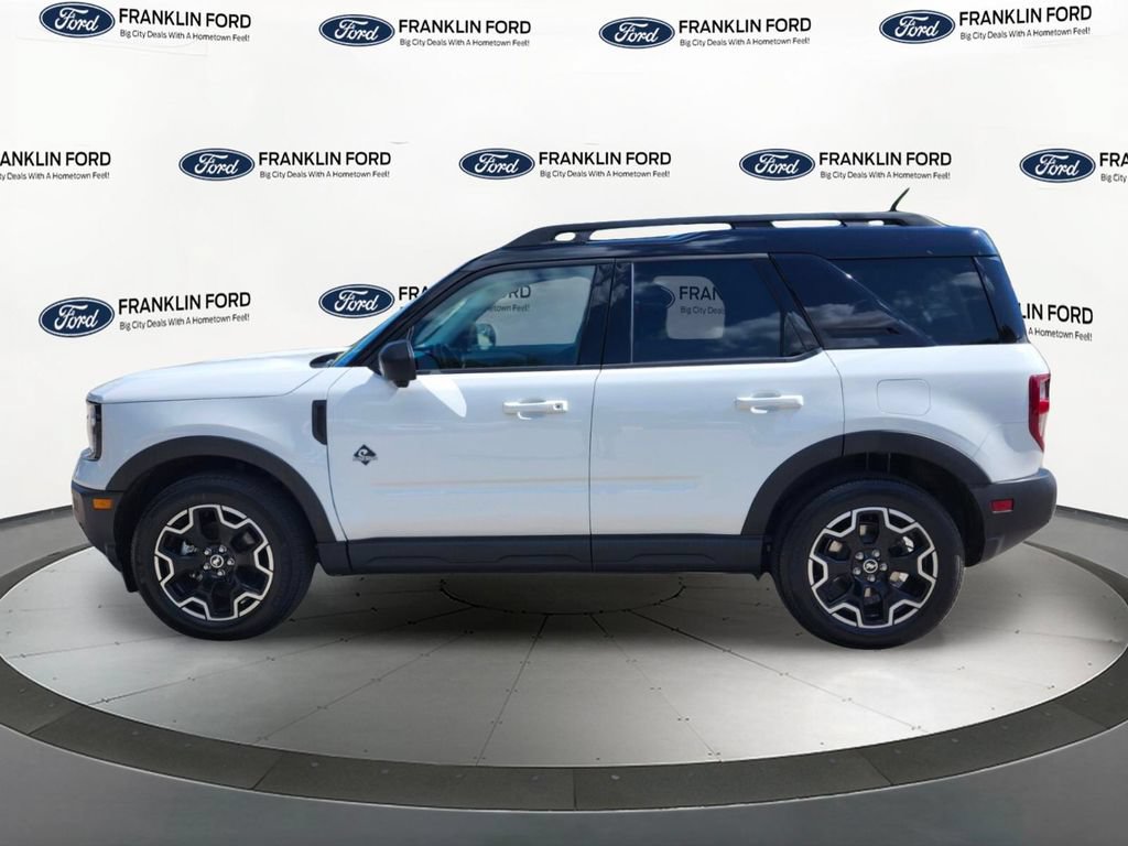 Certified 2025 Ford Bronco Sport Outer Banks w/ Outer Banks Tech Package+ AWD/4WD image 2
