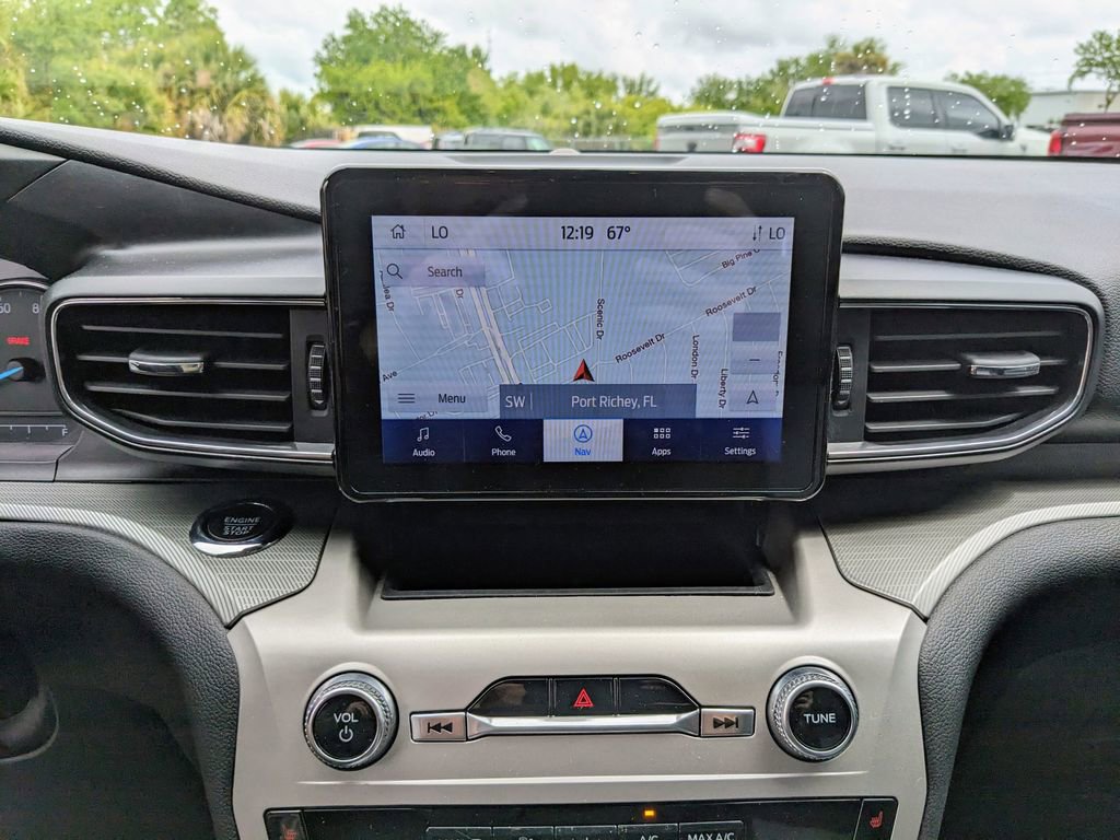 Certified 2022 Ford Explorer XLT w/ Equipment Group 202A image 23