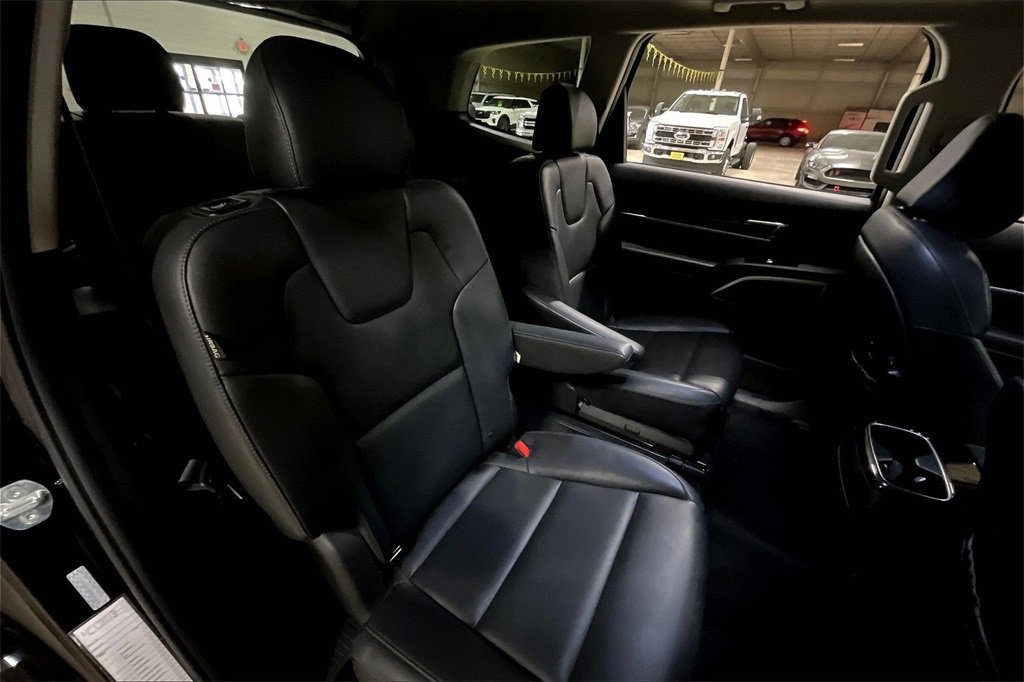 Used 2025 Kia Telluride S image 26