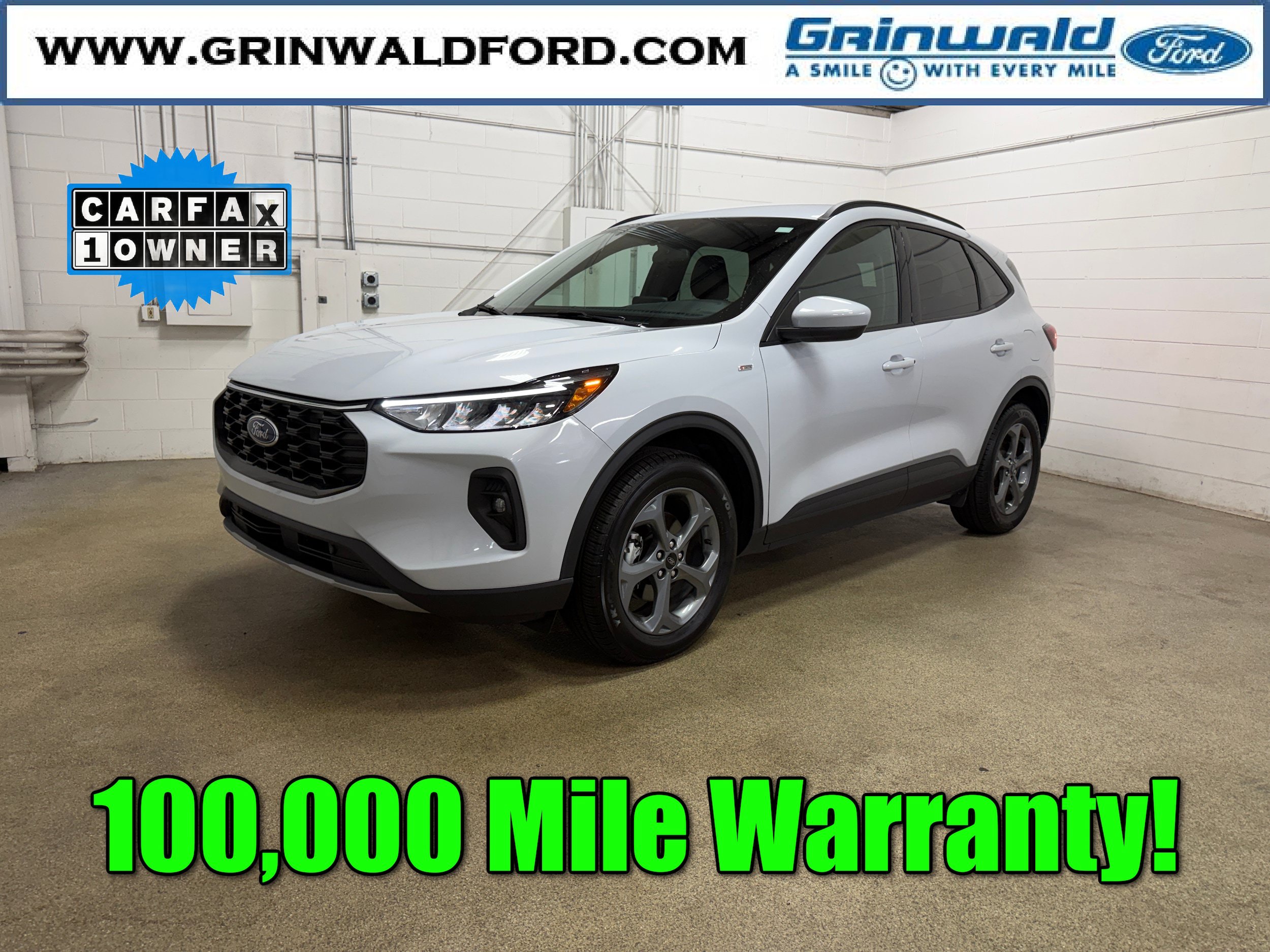 Certified 2025 Ford Escape ST-Line Select AWD/4WD image 1
