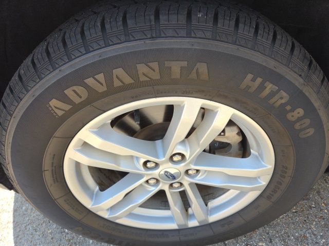 Certified 2022 Ford Explorer XLT w/ Equipment Group 202A AWD/4WD image 14