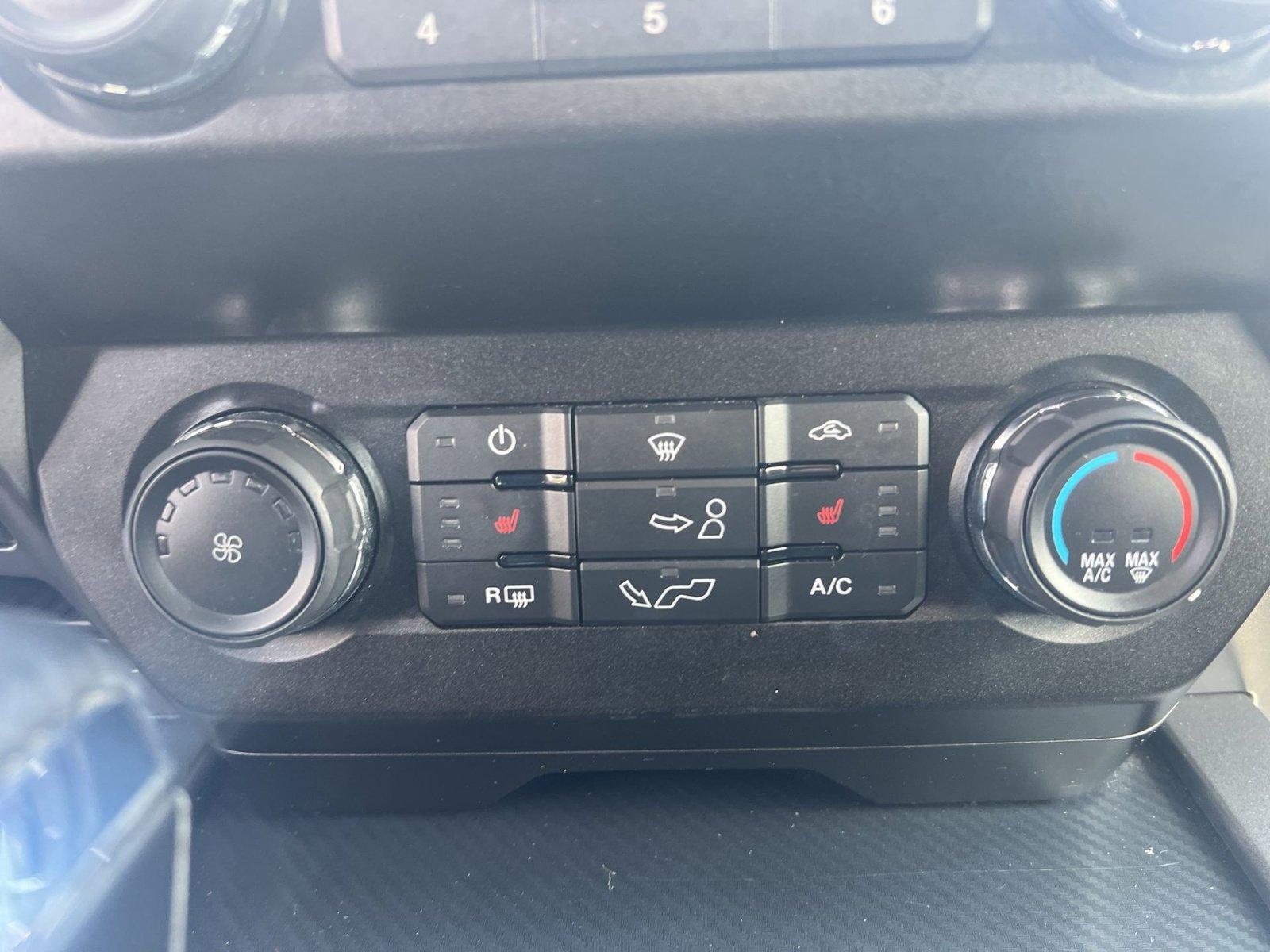 Certified 2020 Ford F150 XLT w/ Equipment Group 302A Luxury AWD/4WD image 29