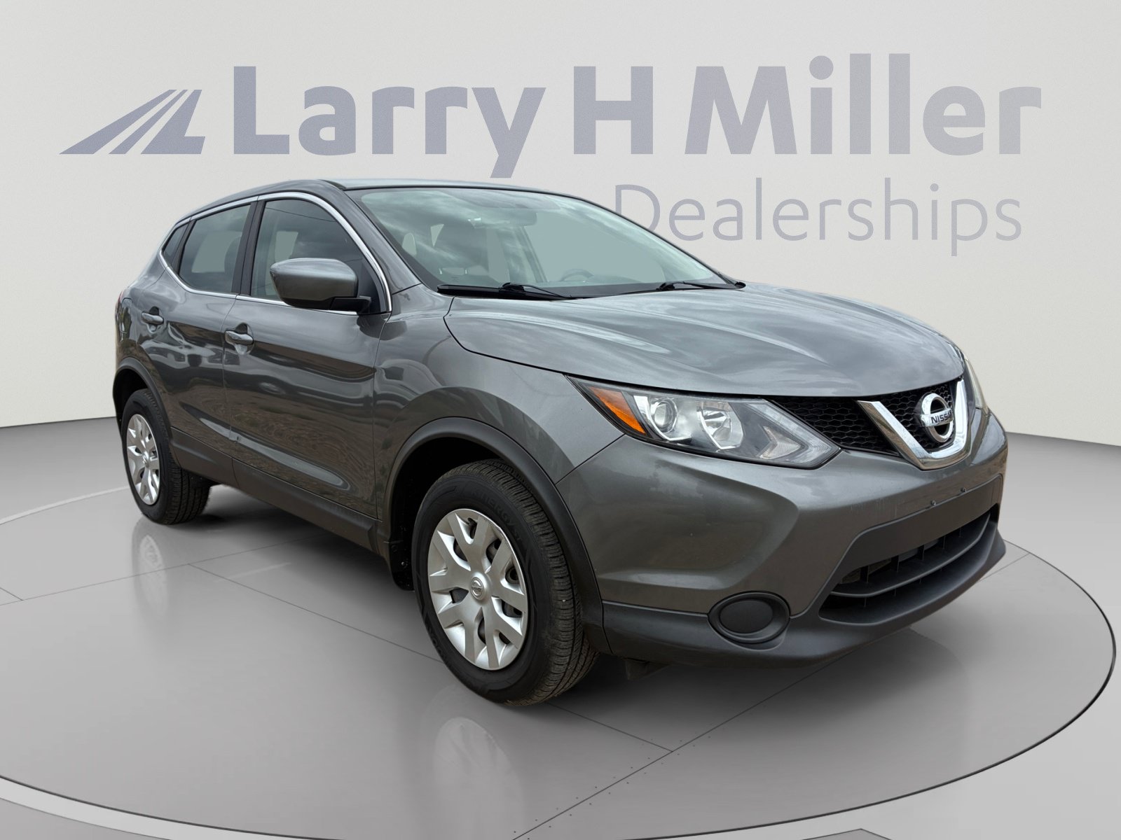 Used 2018 Nissan Rogue Sport S AWD/4WD image 7
