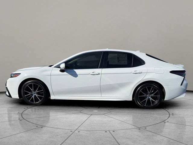 Used 2023 Toyota Camry SE FWD image 9