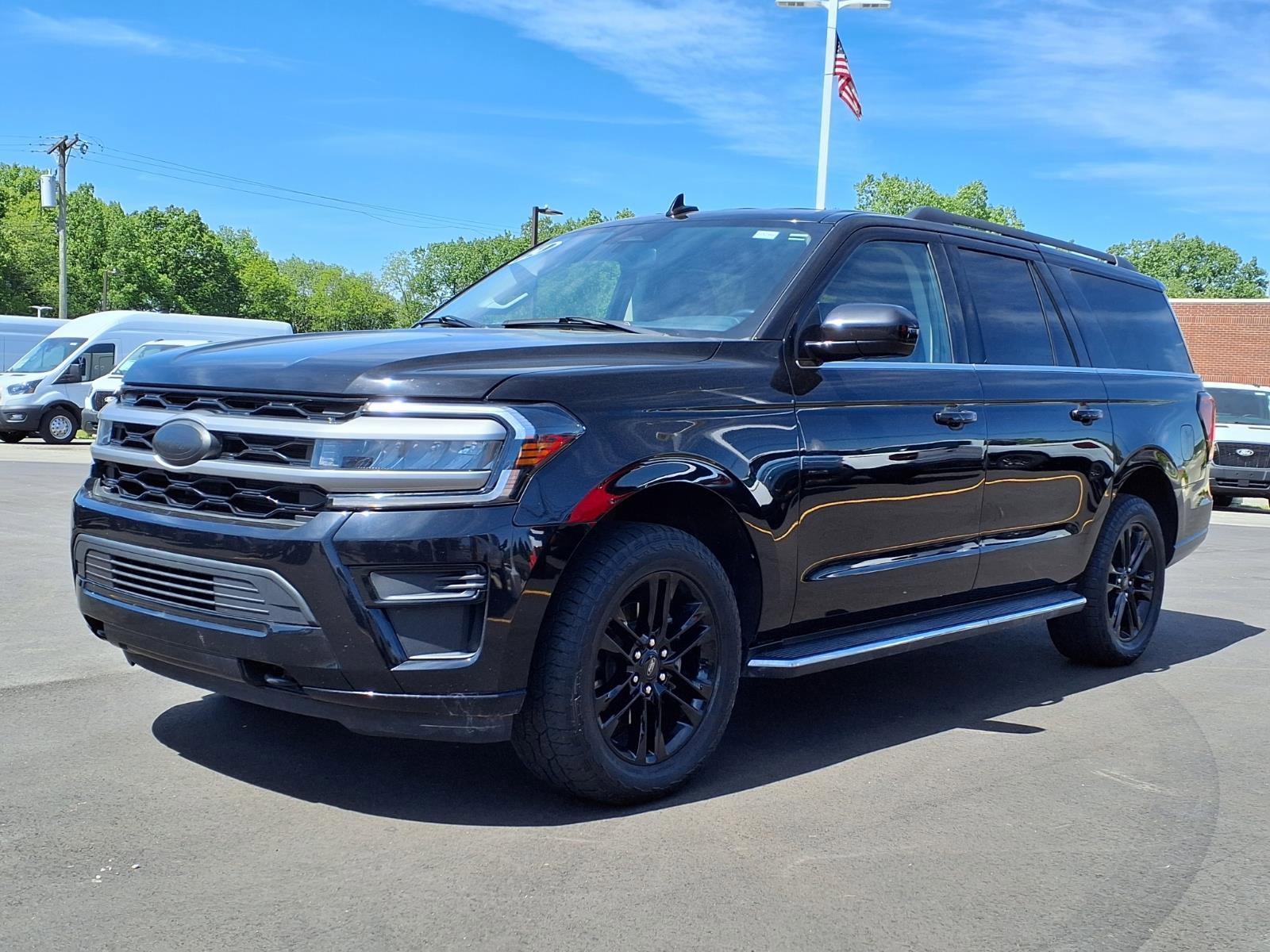 Certified 2023 Ford Expedition Max XLT AWD/4WD image 1