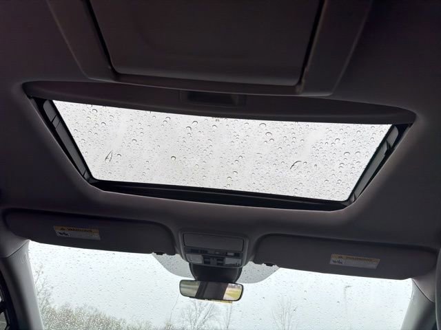 Used 2024 Honda Odyssey Touring image 25