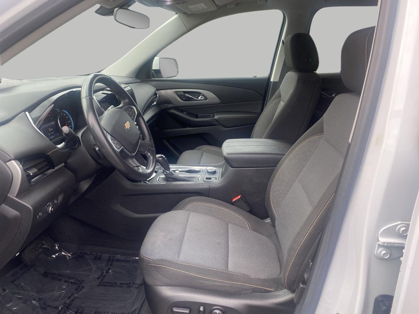 Used 2020 Chevrolet Traverse LT w/ LPO, Floor Liner Package AWD/4WD image 3