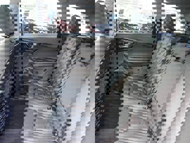 Used 2024 Audi Q7 3.0T Premium Plus image 18