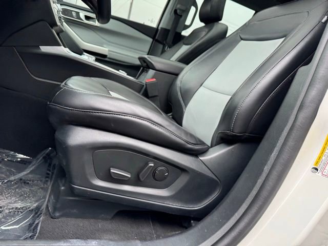Certified 2023 Ford Explorer XLT w/ Equipment Group 202A image 13
