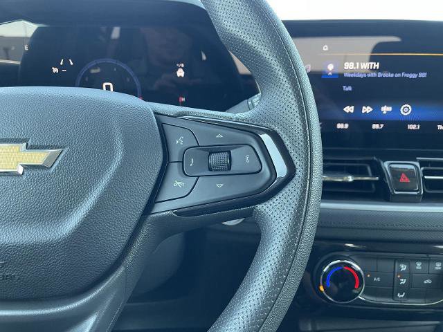 Used 2025 Chevrolet TrailBlazer LT image 14