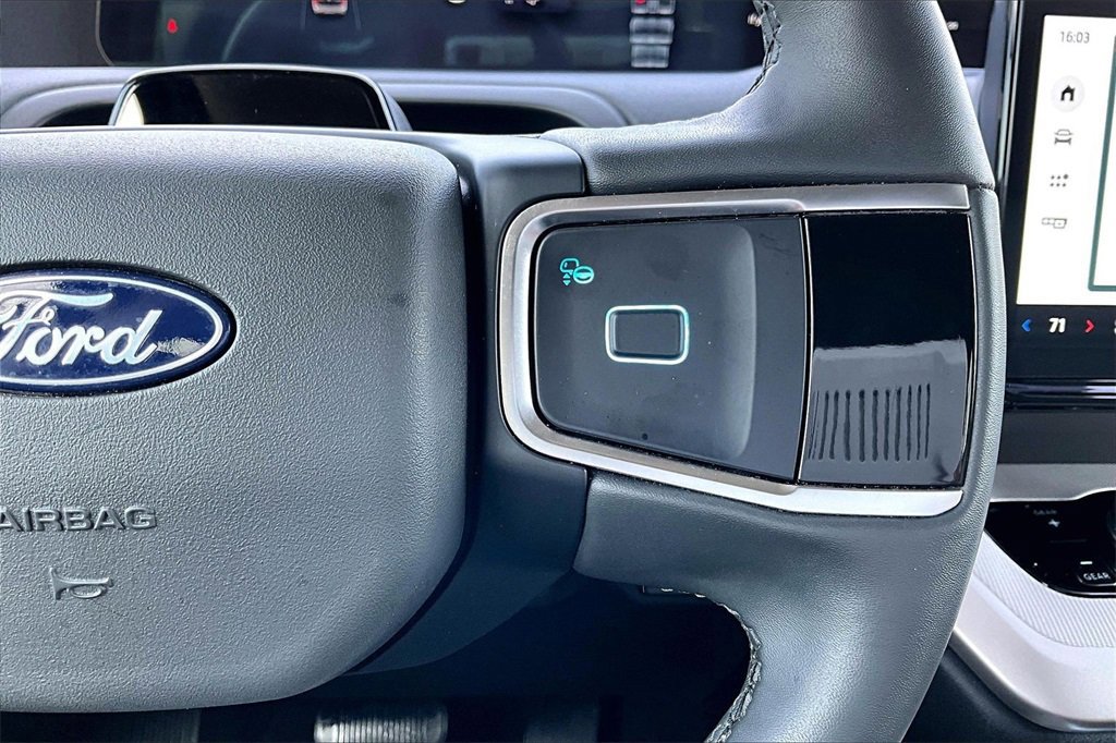 Certified 2025 Ford Expedition Max Active image 19