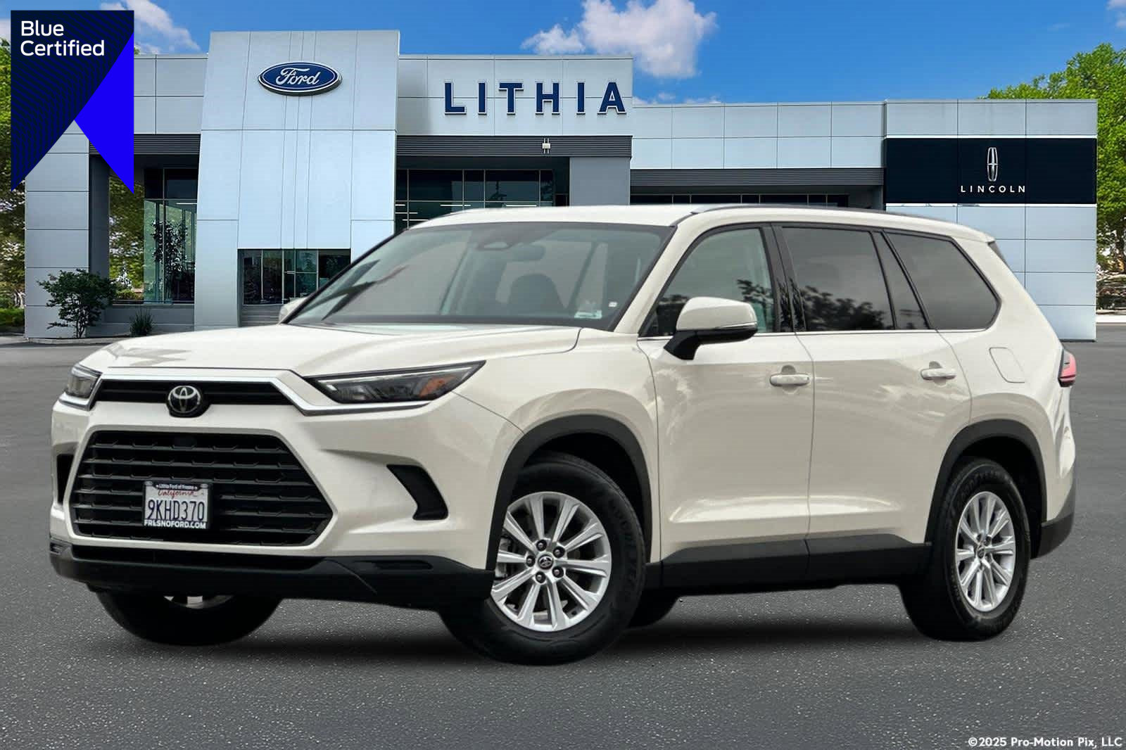 Used 2024 Toyota Grand Highlander XLE image 1