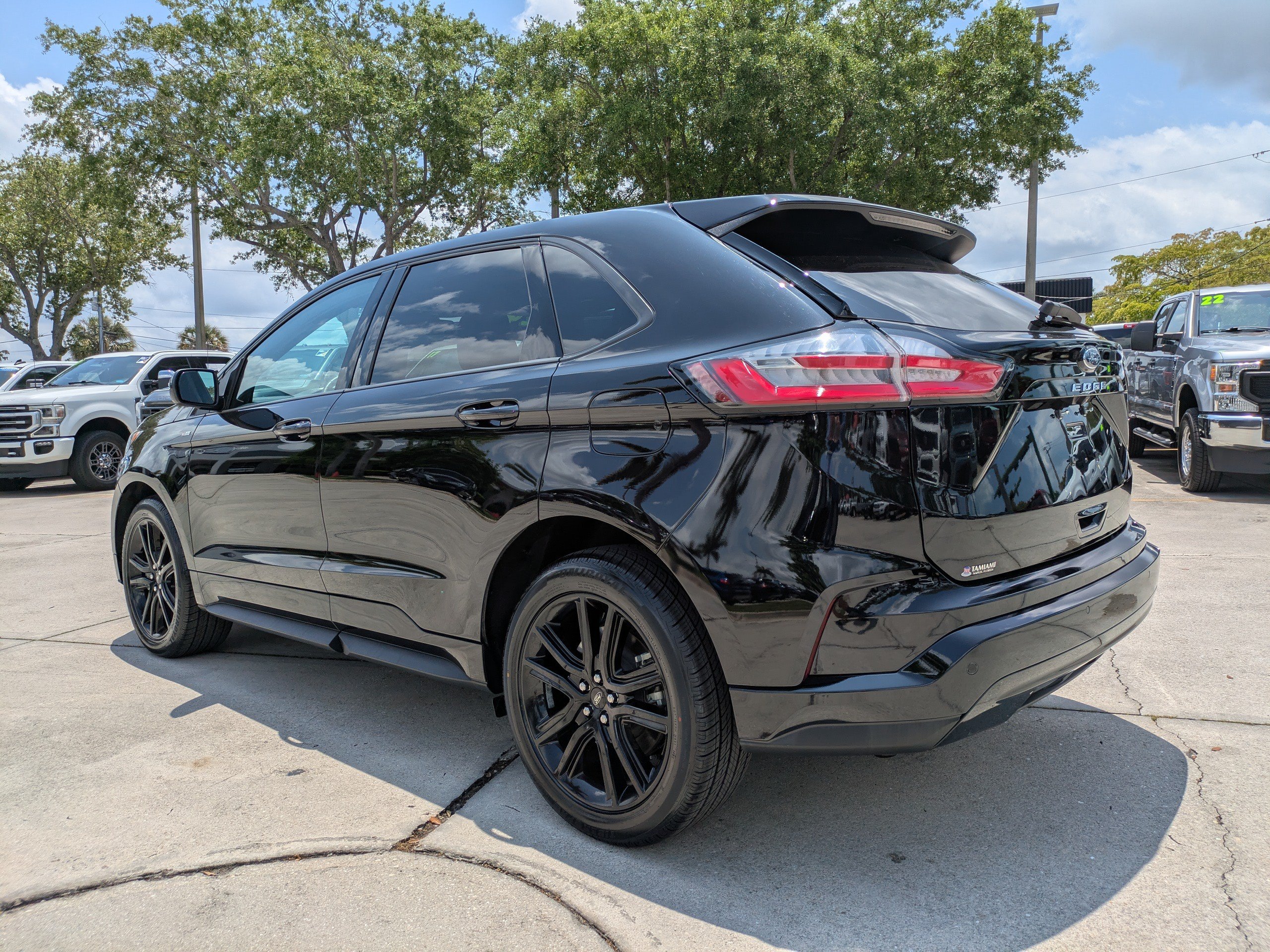 Certified 2024 Ford Edge ST-Line AWD/4WD image 6