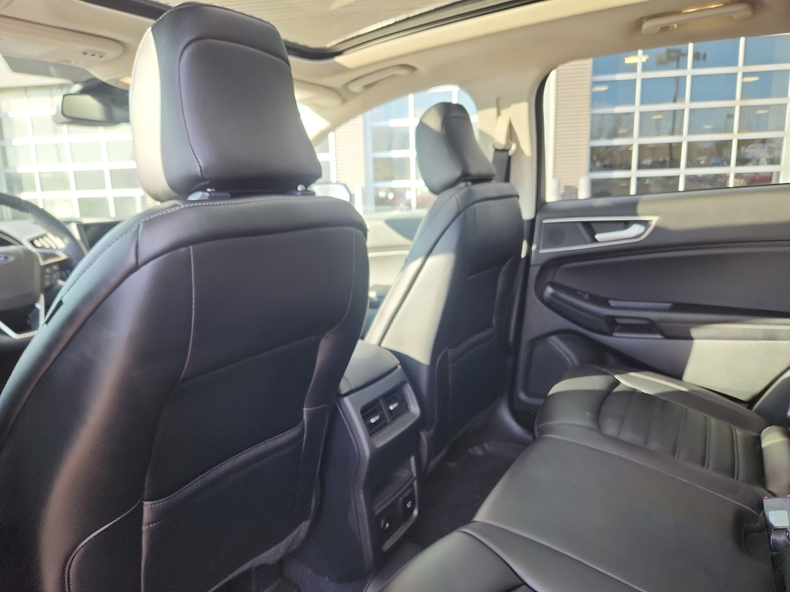 Certified 2022 Ford Edge SEL w/ Convenience Package image 25