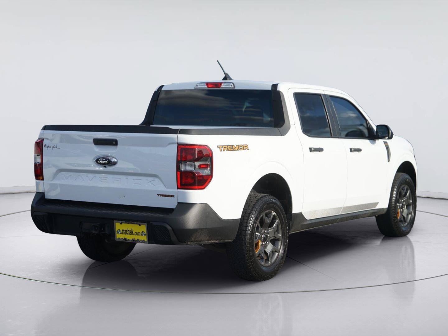Certified 2024 Ford Maverick Tremor w/ Tremor Off-Road Package AWD/4WD image 6