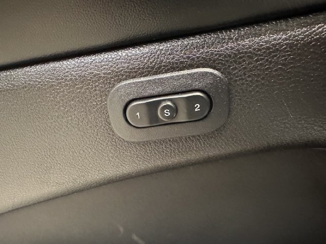 Used 2019 Jeep Grand Cherokee Limited w/ Trailer Tow Group IV AWD/4WD image 8