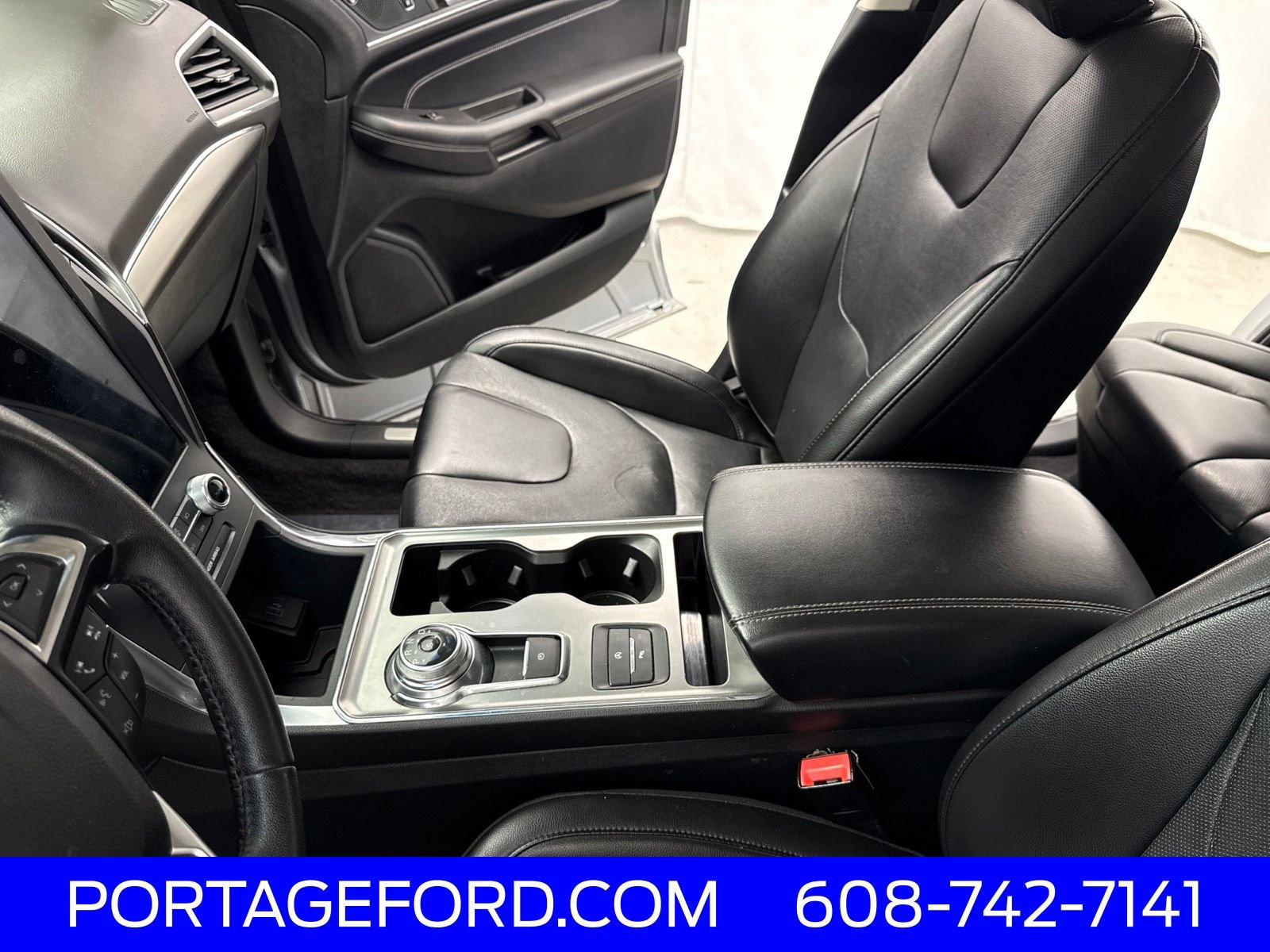 Certified 2022 Ford Edge Titanium w/ Equipment Group 301A AWD/4WD image 19